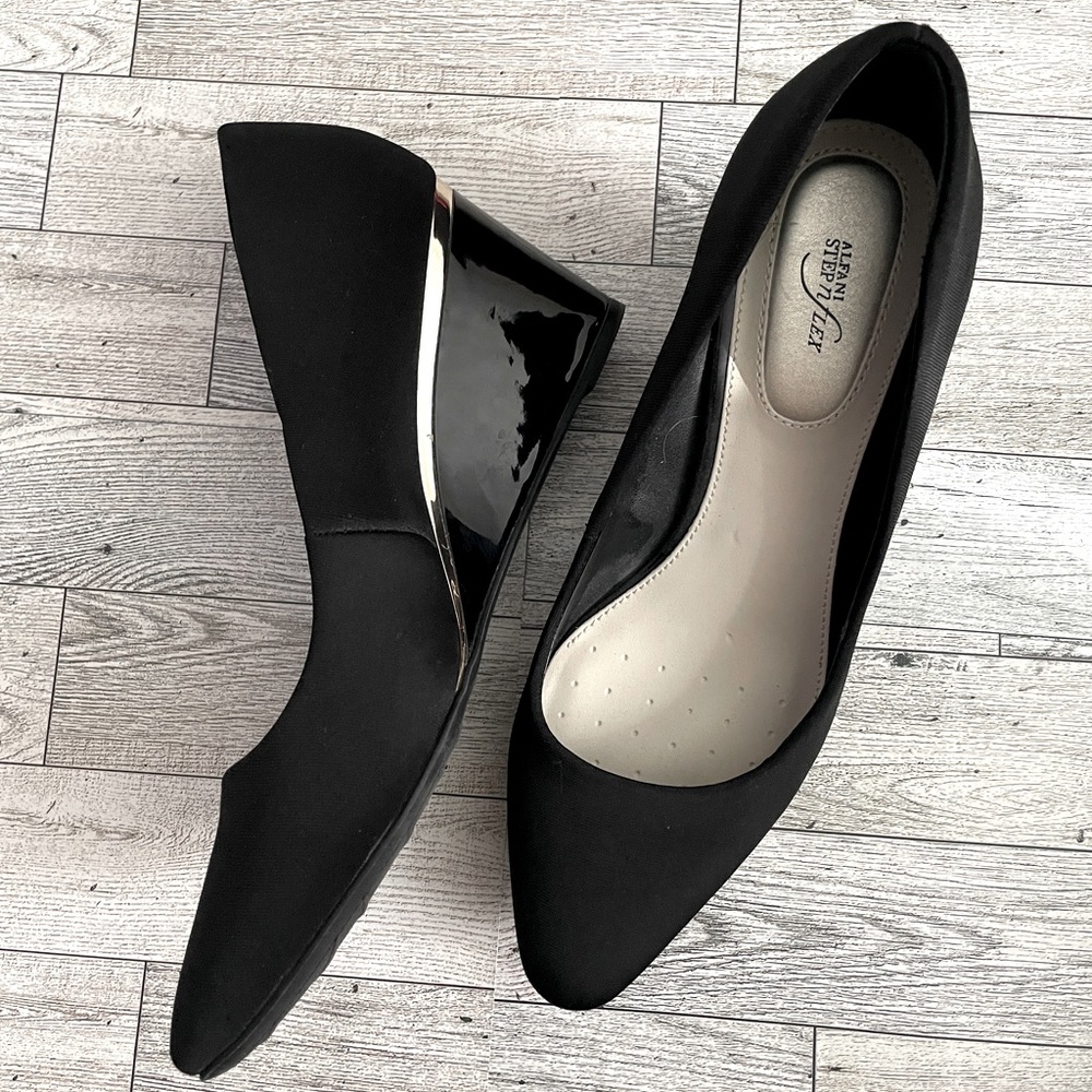Alfani step n flex wedge